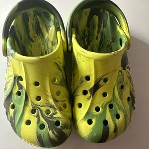Cameo boys crocs